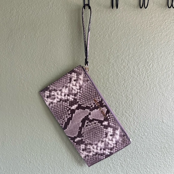 Michael Kors Handbags - Michael Kors Snake Print Wristlet